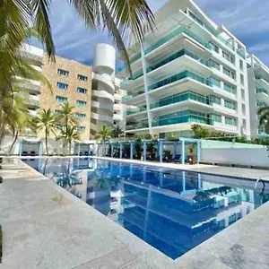 En Morros Frente A La Playa Apartment